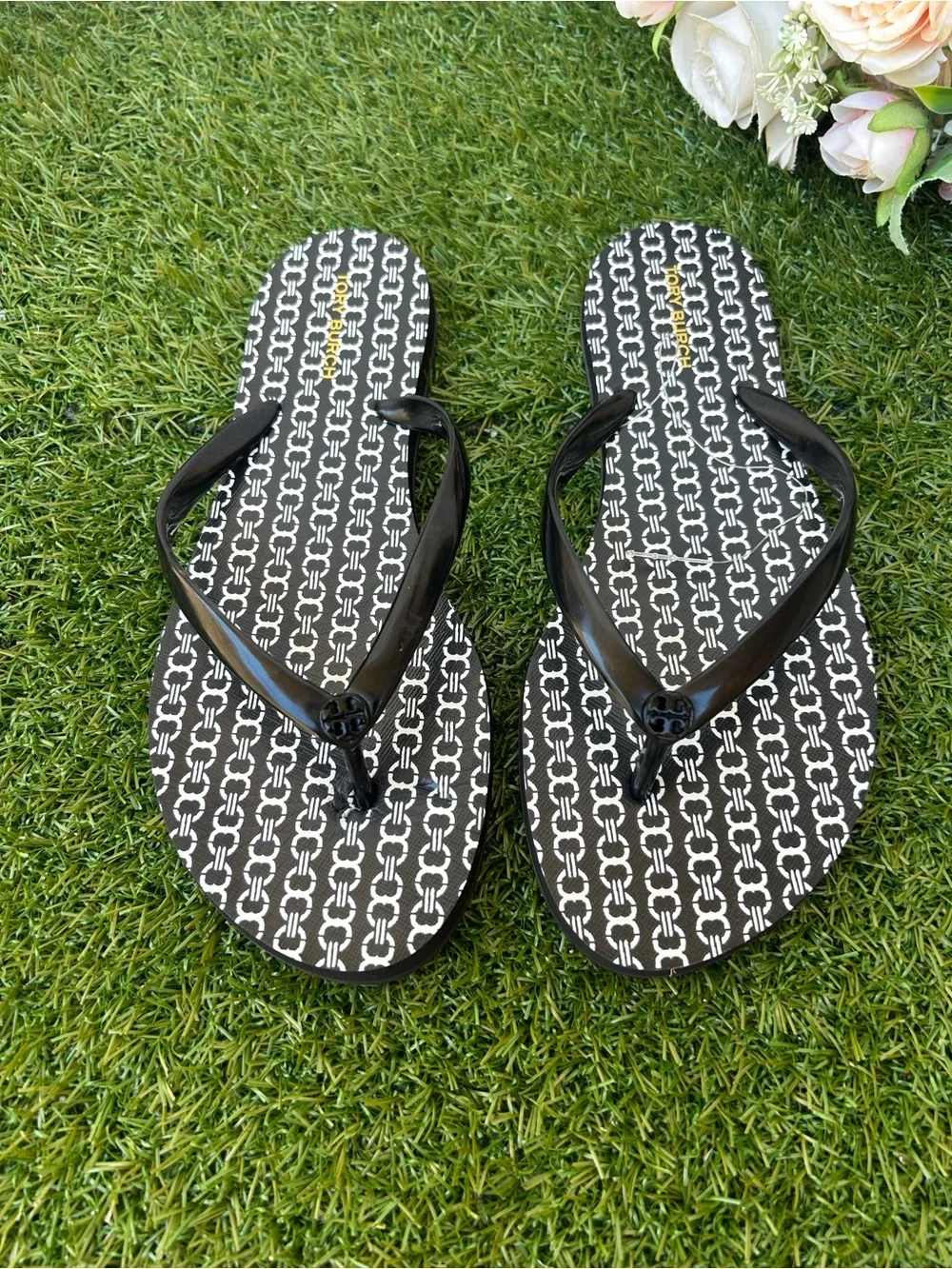 TORY BURCH CHELSEA FLIP FLOP BLACK GEMINI LINK  women size 6 new /no box